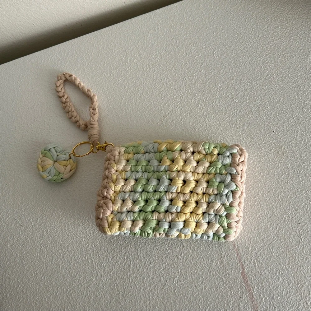 Handmade Crocheted Wristlet Card Wallet in Pastel Yellow & Green